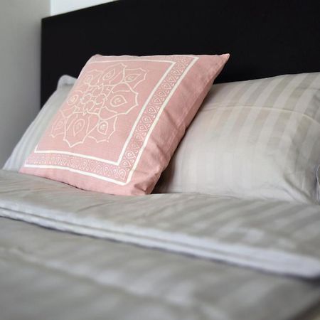 Scandinavian Home 17 City Center Tyoemiehenkatu 2B Хелзинки Екстериор снимка
